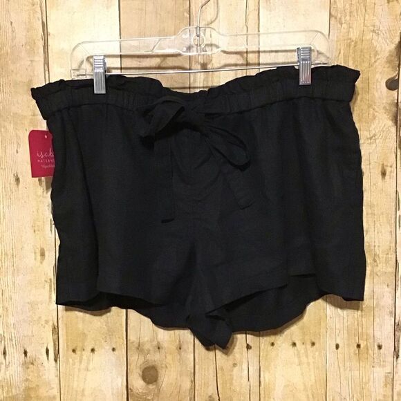 Isabel Maternity by Ingrid & Isabel Pants - Isabel Maternity Black Linen Blend Shorts M